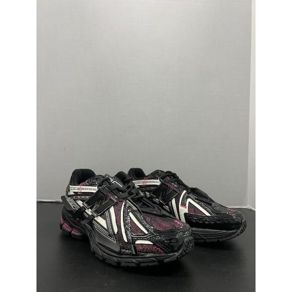 New Balance 1906A Black Dragon Berry U1906AD Size 6 Men Size 7.5 Women Pink main image 5